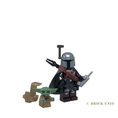 The Mandalorian and Baby Yoda minifigure set