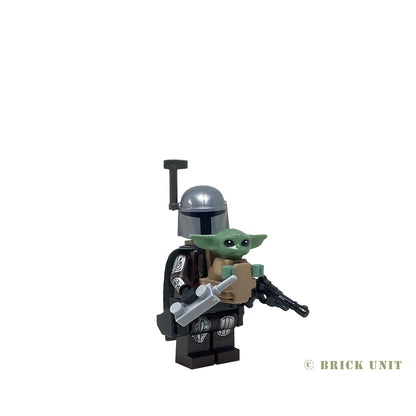 The Mandalorian and Baby Yoda minifigure set